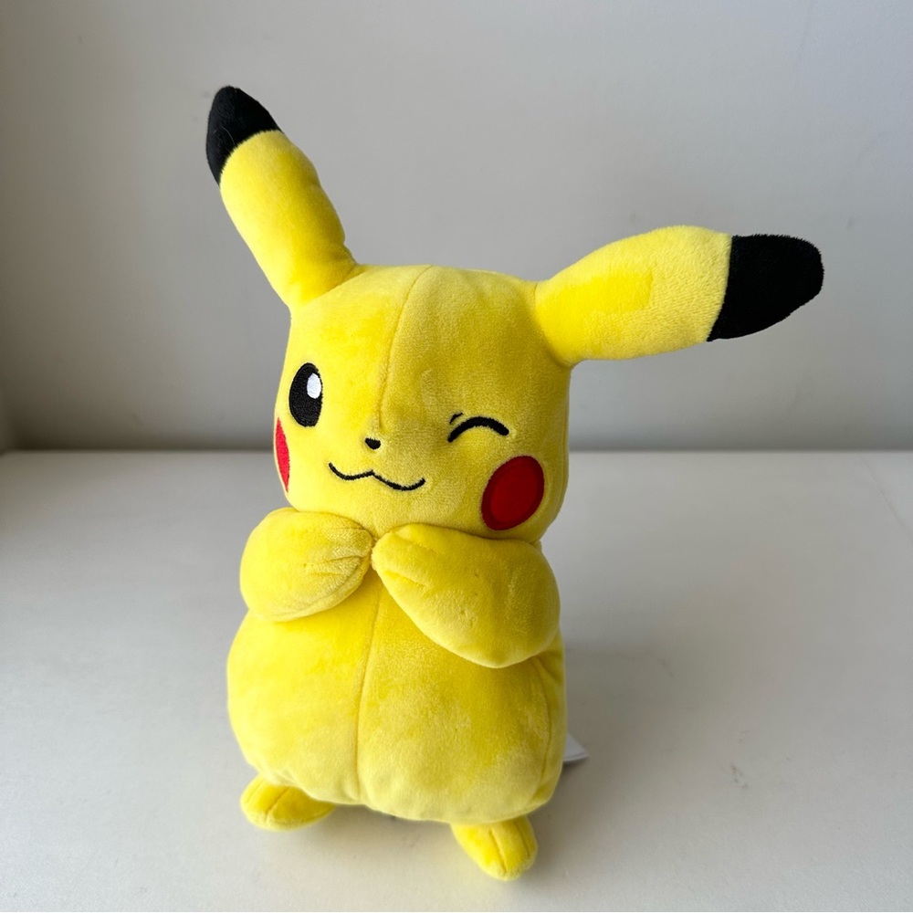 Pikachu Pokémon Plush by Wicked Cool Toys - Picture 1 of 6